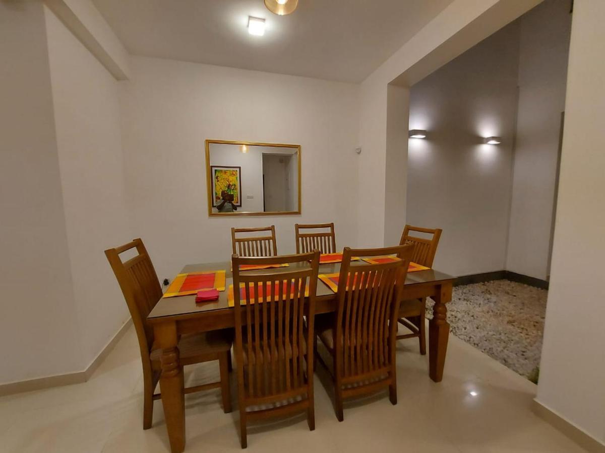 Oesis - Stylish Villa Steps From Historic Galle Fort Exterior foto