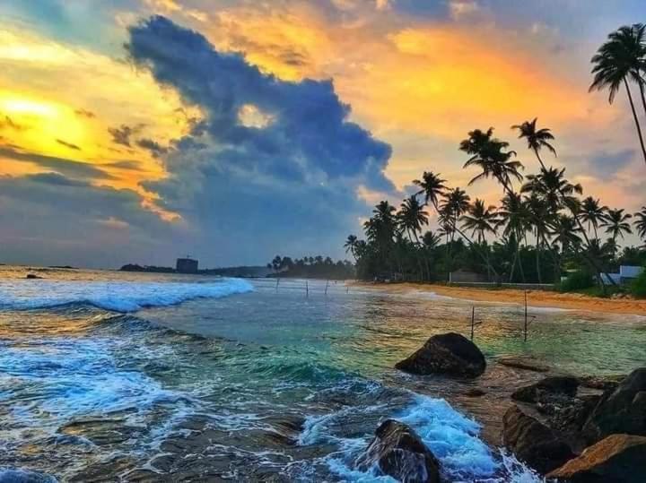 Oesis - Stylish Villa Steps From Historic Galle Fort Exterior foto